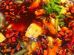 经典红锅-蛙一刀·麻椒鱼火锅(金仙桥店)