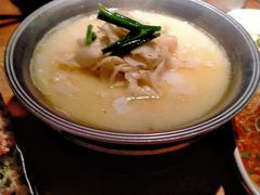 -蜜桃餐厅·伴山(湖滨商业街店)