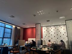 -鸽子侯·家宴·平价海鲜(绿地店)