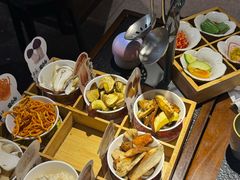 -菌自由丨野生菌火锅特色庭院餐厅(丽江古城店)