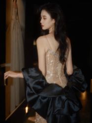 -艾米丽婚纱礼服