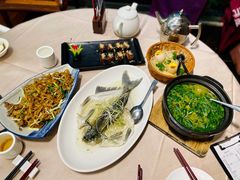 油盐蒸神仙鳊鱼-四海酒家生态粤菜