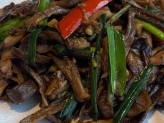 -鑫悦楼煎蟹·16年海鲜大排档