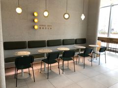 等位区-喜茶(青岛金狮广场店)