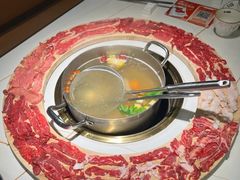 -牛人日志·鲜牛肉骨汤火锅(万科里瑧店)