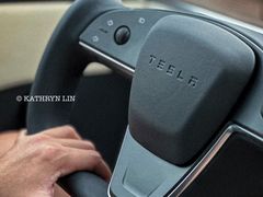 -TESLA 特斯拉(上海太古汇体验店)
