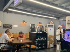 大堂-老谭虾王蟹皇·龙虾·烧烤(蝴蝶湾店)