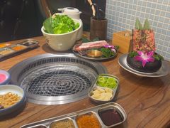 -明洞阿姨·韩式酱蟹烤肉·创意料理(三元桥店)