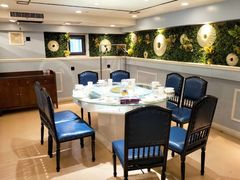 -巴特餐饮6加1音乐餐吧·新疆菜