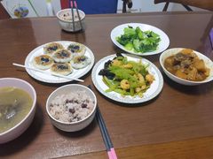 -鲸励母婴月嫂(望京店)