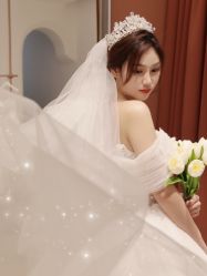 -派丽莫Pellimo原创设计婚纱品牌