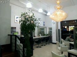 点击看大图 大厅-SOLO Hair Salon