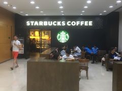 等位区-星巴克(北京中关村北京国际店)