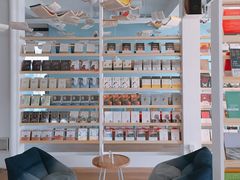 -猫的天空之城概念书店(北戴河蔚蓝海岸店)