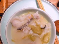 -九锅一堂酸菜鱼(新南凯德直营店)