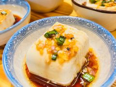 -广州万富希尔顿酒店·感趣自助餐厅·金秋蟹宴生蚝海鲜刺身