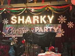 -鲨鱼美式餐厅酒吧Sharky