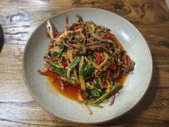 酸笋炒牛肉卷饼-云上千禾(水上店)