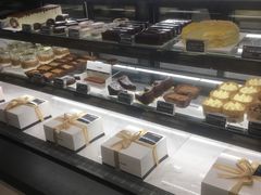 面包甜点陈列柜-Awfully Chocolate(嘉里城店)