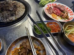 -哈哈碳都·牛肋条无限自助烤肉(台江万达店)
