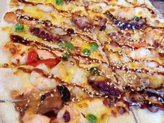 和风慢煮海鲜披萨-必胜客(人民店)