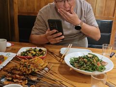 -小俩口烧烤东北菜(双井店)