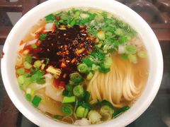牛大碗-牛一嘴·兰州牛肉面·大盘鸡(财富中心店)