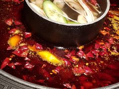 菌汤鸳鸯锅-晓宇重庆火锅(龙首店)