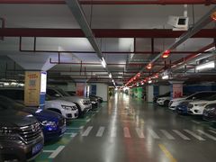 -龙湖天街-停车场