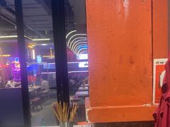 -钢管厂五区小郡肝串串香(蜀都万达店)