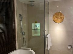 -青岛海尔洲际酒店