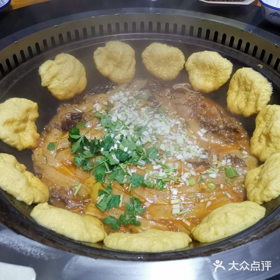 东北铁锅炖鱼村(东镇店)