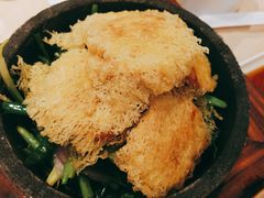 港式石锅蟹粉小笼包-避风塘(宝山万达店)