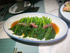 帕尔马火腿蒸菜心-蜜桃花开·中西融合菜E&W(南长街店)