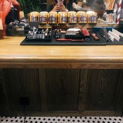 -TWOFACE 双面理发馆