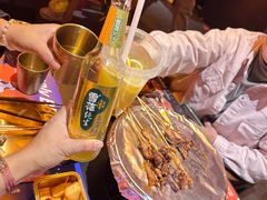 -何师烧烤Pro ·江湖川菜·小龙虾·精酿(太古里旗舰店)