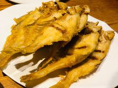 炸偏口鱼-方城小吃店