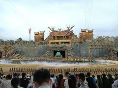 -七彩云南欢乐世界