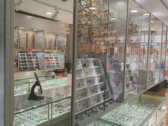 -朱师傅眼镜·蔡司·依视路·尼康(市先进店)