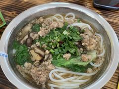 -舌尖上的米粉(阳朔二店)