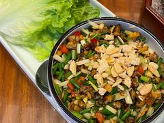 -龙悦湾酒家·八阵鱼生·渔人码头店