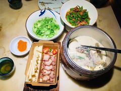 -佬麻雀·新湘菜(珠海金发购物中心店)