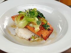 Akaroa&nbsp;Sea&nbsp;Run&nbsp;Salmon-Bully Hayes Restaurant & Bar