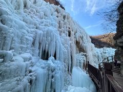 -大平台龙居瀑布旅游区