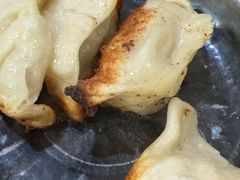 -黄阿姨锅贴大王(万航渡路店)