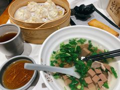 -馋三尺蟹粉小笼(人民广场店)