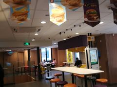 -麦当劳(新达汇三林店)