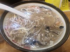 酸辣汤-小姜锅贴(凤凰街店)