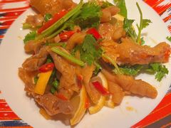 酸辣柠檬鸡爪-塔哈尔·新疆盛宴(复地活力城店)