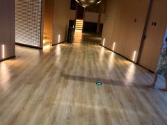 -涨巢·潮玩水疗局